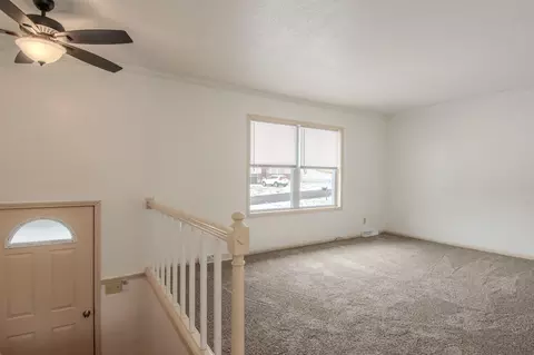 216 Franklin St, Holts Summit, MO 65043 photo 4