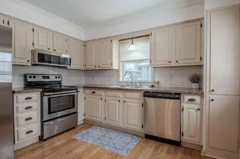 216 Franklin St, Holts Summit, MO 65043 photo 6
