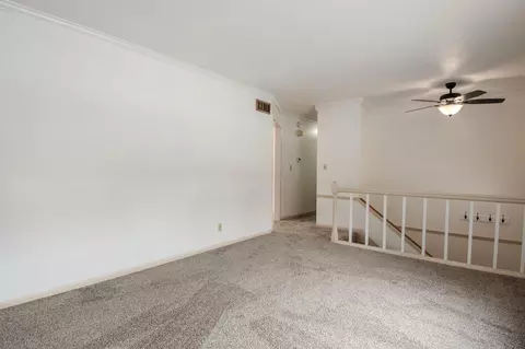 216 Franklin St, Holts Summit, MO 65043 photo 5