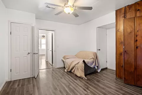 Bedroom - 230 N Moreau Ave, Tipton, MO 65081 photo 2 of 5