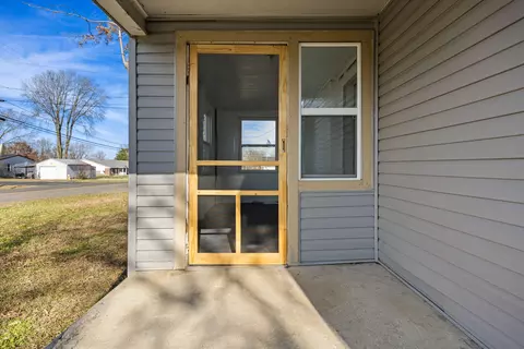 Exterior - 230 N Moreau Ave, Tipton, MO 65081 photo 1 of 4