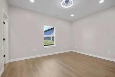 412 N Ogden St, Sturgeon, MO 65284 photo 14