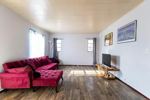 304 E 6th St, Salisbury, MO 65281 photo 8