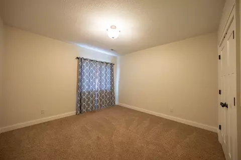 Bedroom - 10969 E Bowling Ln, Columbia, MO 65201 photo 5 of 7