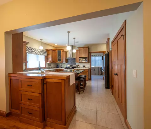 Kitchen - 10969 E Bowling Ln, Columbia, MO 65201 photo 10 of 12