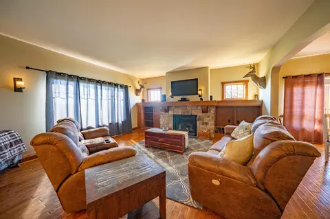 Living - 10969 E Bowling Ln, Columbia, MO 65201 photo 1 of 10