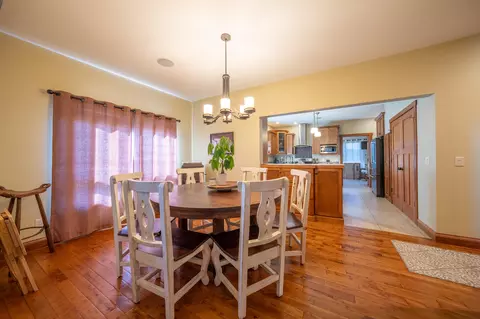 Dining - 10969 E Bowling Ln, Columbia, MO 65201 photo 2 of 3