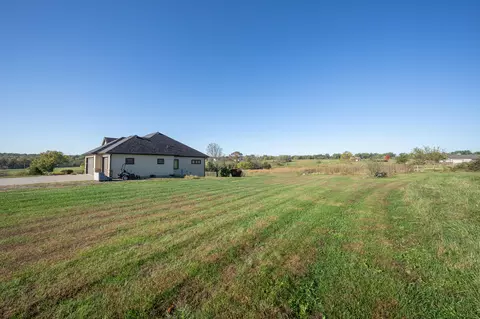 Exterior - 10969 E Bowling Ln, Columbia, MO 65201 photo 17 of 24