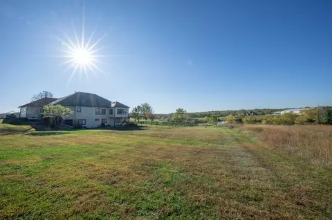 Exterior - 10969 E Bowling Ln, Columbia, MO 65201 photo 23 of 24