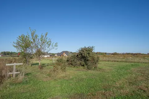 Exterior - 10969 E Bowling Ln, Columbia, MO 65201 photo 21 of 24
