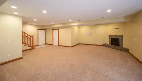 Living - 10969 E Bowling Ln, Columbia, MO 65201 photo 9 of 10