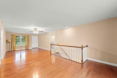 Living - 4370 State Road J, Fulton, MO 65251 photo 2 of 4