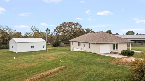 Exterior - 4370 State Road J, Fulton, MO 65251 photo 1 of 15