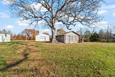 Exterior - 4370 State Road J, Fulton, MO 65251 photo 2 of 15