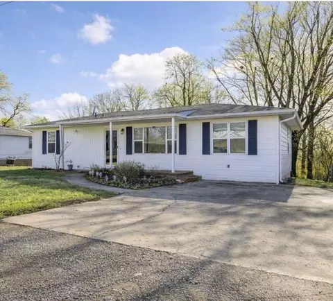 3406 Westwind Dr, Columbia, MO 65202