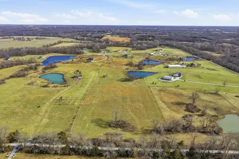 E Bowling Ln, Columbia, MO 65201 photo 7