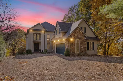 9290 W Terrapin Hills Rd, Columbia, MO 65203