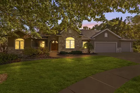 4702 Garden Brook Ct, Columbia, MO 65203