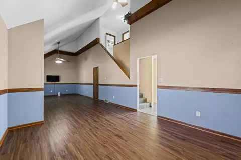 Living - 210 King St, Fulton, MO 65251 photo 3 of 5