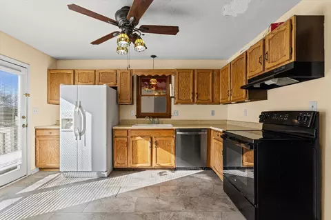 Kitchen - 210 King St, Fulton, MO 65251 photo 2 of 3