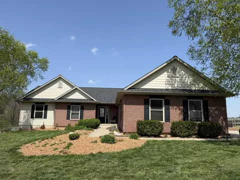 9325 E St Charles Rd, Columbia, MO 65202