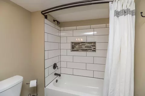 Bath - 9325 E St Charles Rd, Columbia, MO 65202 photo 2 of 4