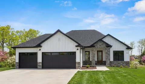 4741 Stayton Fry, Columbia, MO 65201