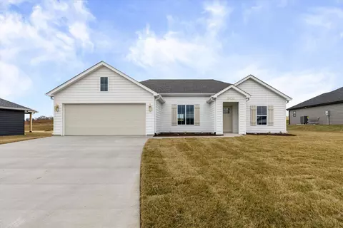 2456 N Traveller Dr, Columbia, MO 65202