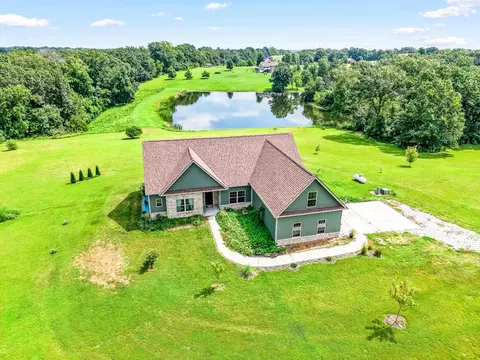 2240 Mo 240, Fayette, MO 65248
