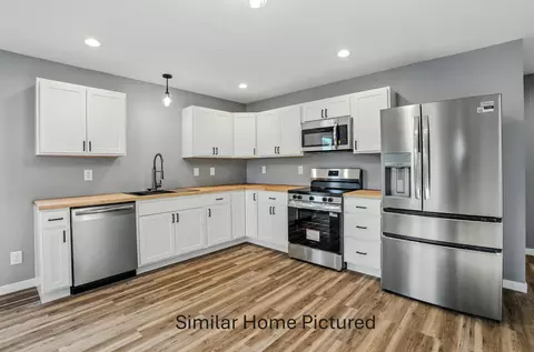 Kitchen - 1342 E Bias Ln, Centralia, MO 65240 photo 1 of 5