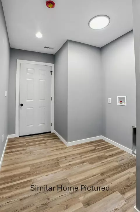 Entry Way - 1342 E Bias Ln, Centralia, MO 65240 photo 3 of 3