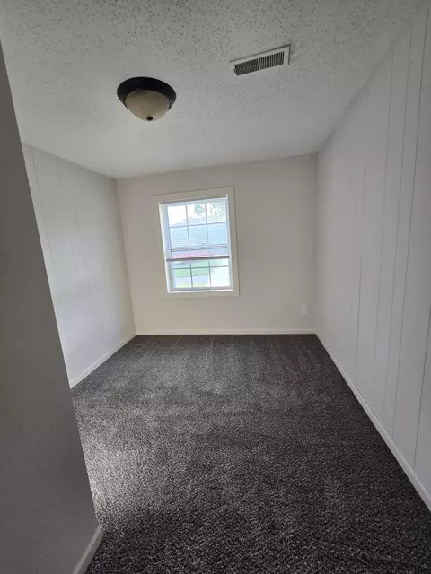 Bedroom - 104 Maple St, Ashland, MO 65010 photo 4 of 5