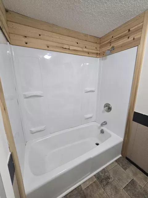 Bath - 104 Maple St, Ashland, MO 65010 photo 3 of 4