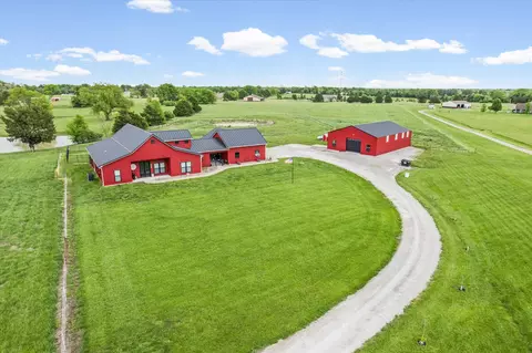 17950 N Old Number 7, Sturgeon, MO 65284
