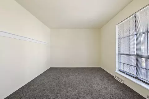 2000 Juniper Dr Apt A B Dr #A + B, Columbia, MO 65201 photo 4