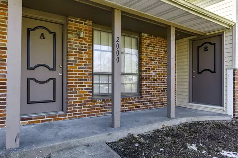 2000 Juniper Dr Apt A B Dr #A + B, Columbia, MO 65201 photo 2