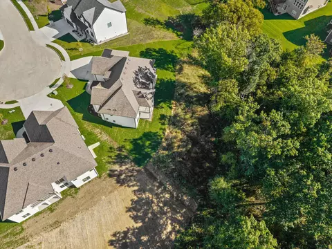 View/Area - 7512 Biddlestone Ct, Columbia, MO 65203 photo 6 of 7