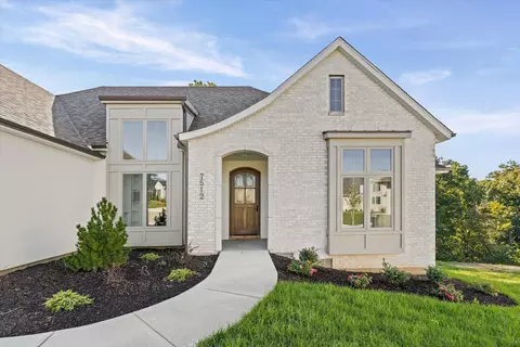Exterior - 7512 Biddlestone Ct, Columbia, MO 65203 photo 4 of 9