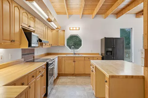 Kitchen - 7425 E Rte Y, Ashland, MO 65010 photo 2 of 3