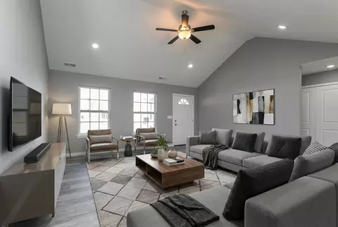 534 W Maple St #1, Mexico, MO 65265