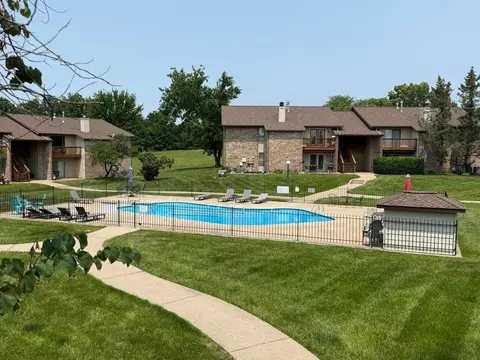 1999 N Waterfront Dr #H, Columbia, MO 65202