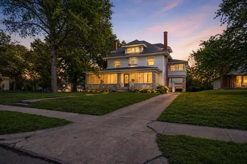 Exterior - 503 Eastwood St, Marshall, MO 65340 photo 3 of 9