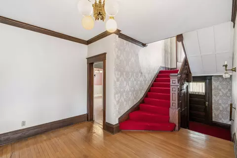 Entry Way - 503 Eastwood St, Marshall, MO 65340 photo 2 of 8