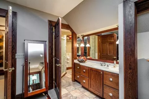 Bath - 45 Timber Cove Estates Rd, Eldon, MO 65026 photo 2 of 3