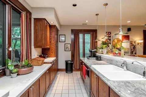 Kitchen - 45 Timber Cove Estates Rd, Eldon, MO 65026 photo 2 of 5