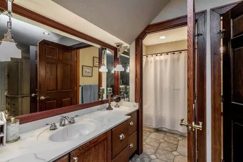 Bath - 45 Timber Cove Estates Rd, Eldon, MO 65026 photo 1 of 3