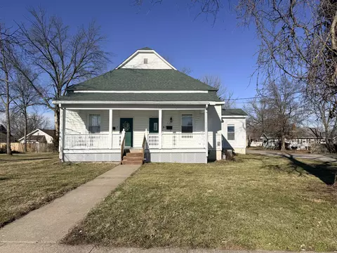 821-823 E Promenade St, Mexico, MO 65265