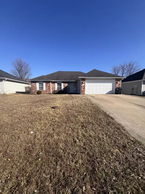 4702 Derby Ridge Dr, Columbia, MO 65202