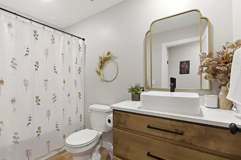 401 E Burks St, Sturgeon, MO 65284 photo 4