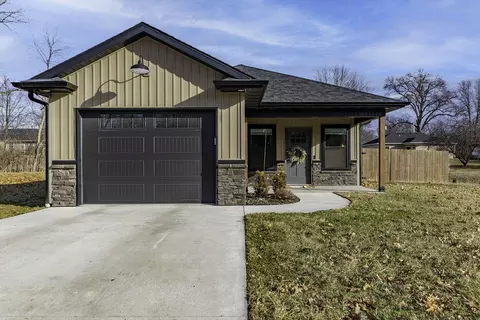 401 E Burks St, Sturgeon, MO 65284 photo 7